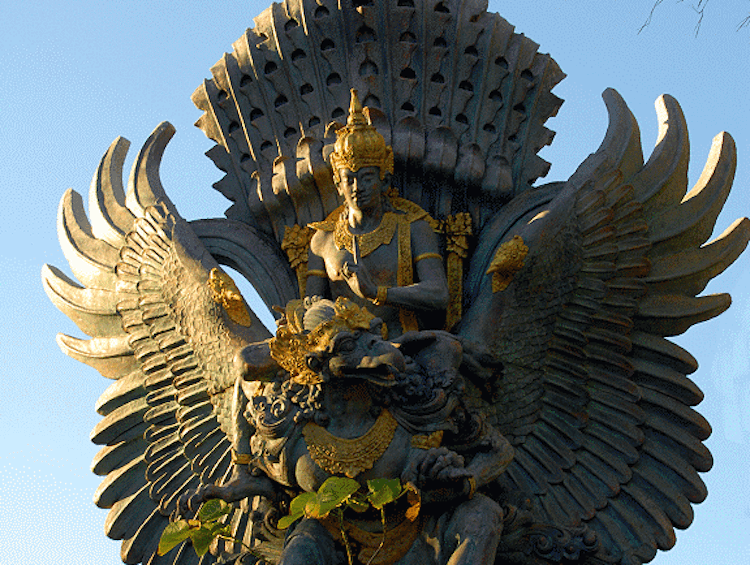 Wisnu rides the great Garuda (wisatabaliutara.com)