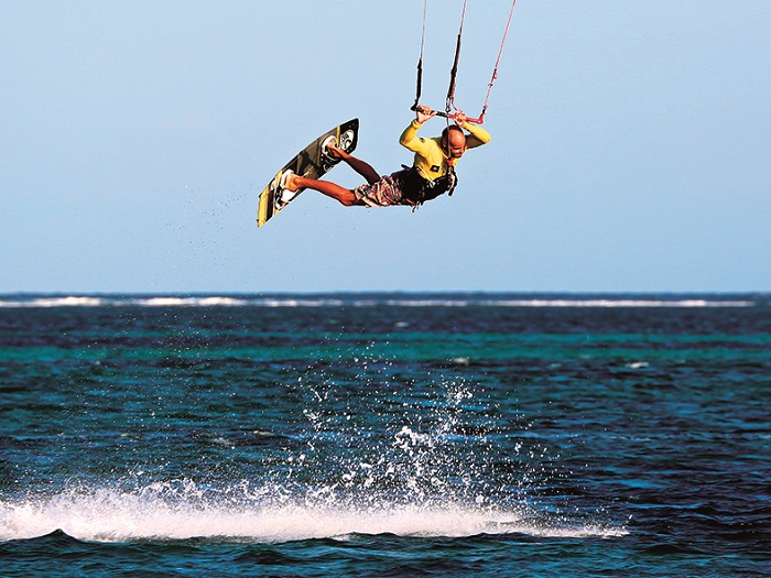 Kitesurfing 2