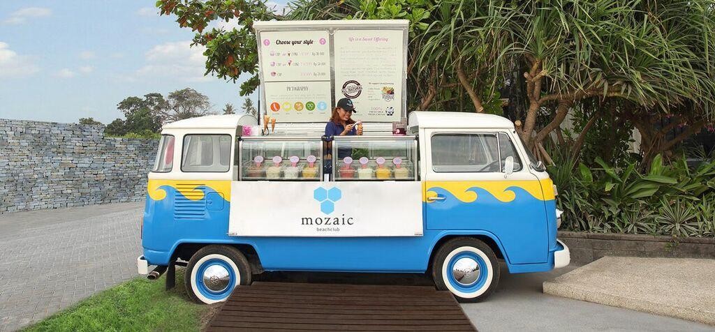 Mozaic Beach Club