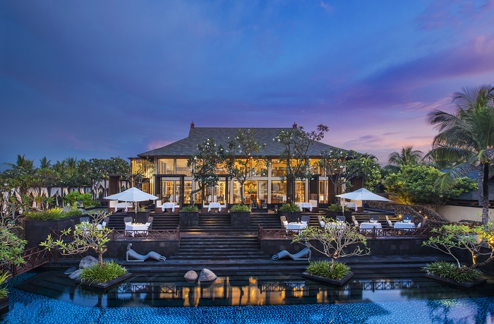 The Exterior of Kayuputi Restaurant at Dusk