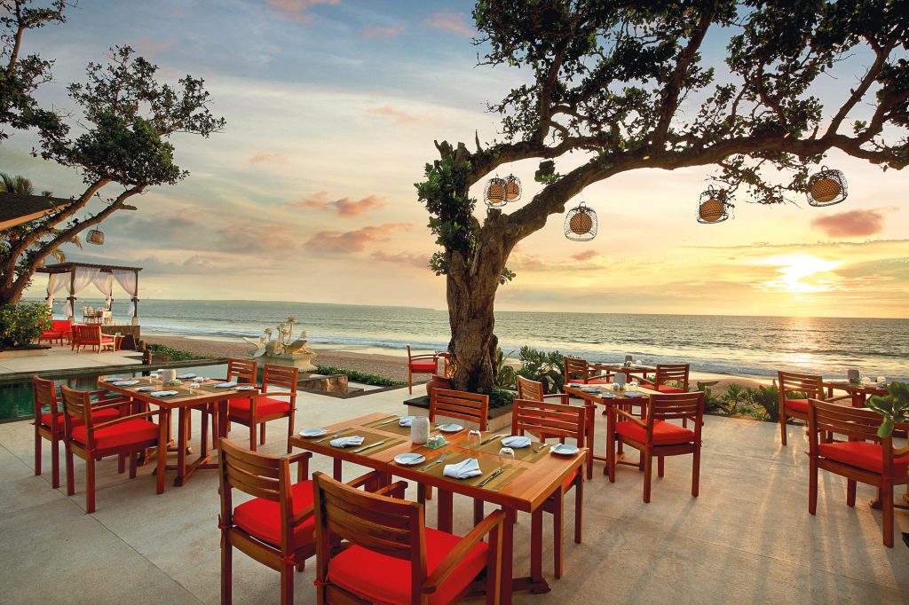 Theme - Beach Club - Sanje Lounge
