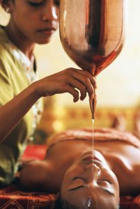 spa-shirodara-oil-treatment_edit