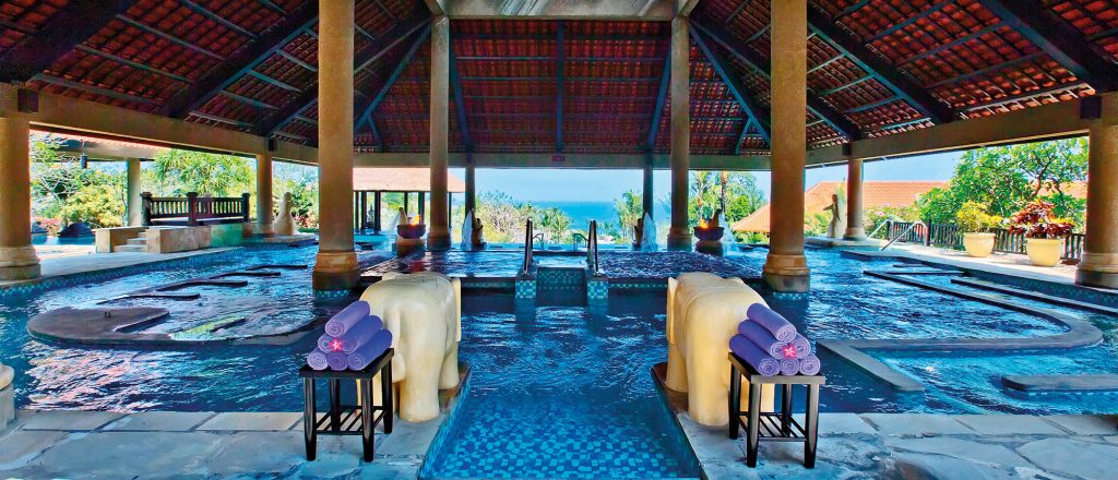 Spa & Wellness - Ayana - Aquatonic Pool_Medres