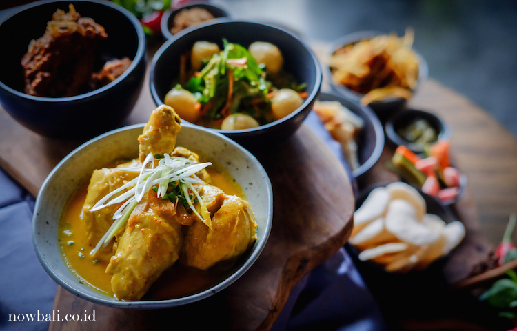Opor Ayam - Lebaran in Bali Moringa_