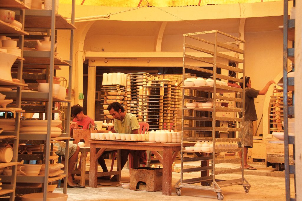 Theme - WTD - Pottery - Gaya Ceramics - workshop