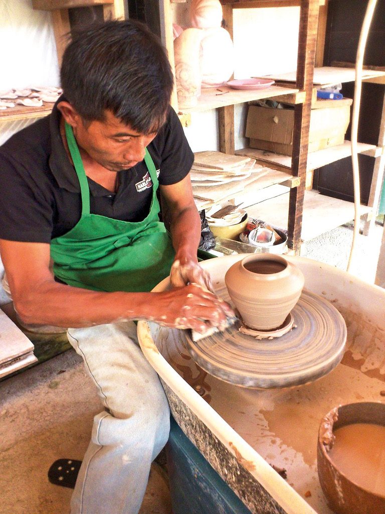 Theme - WTD- Pottery making class - Artha ceramic (2)