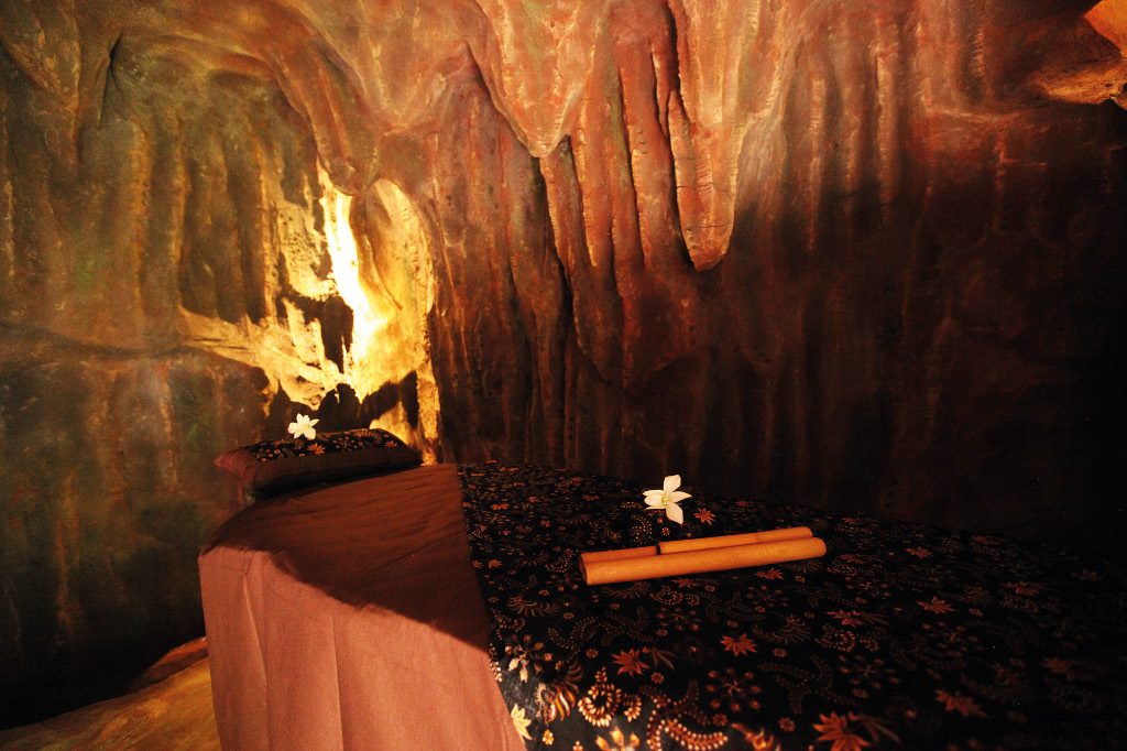 Cave Treatment Room - Photo courtesy of Desa Visesa