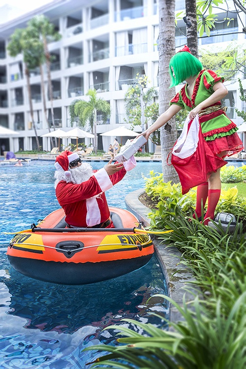 Christmas in Bali The Stones Legian