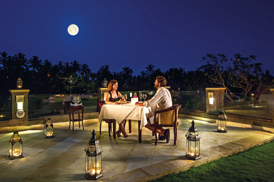 Theme - WTG - Ubud - cascades-fullmoon-romantic-dinner