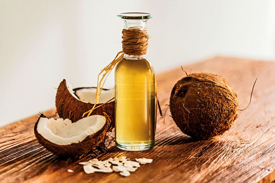 Theme---spa-ingredients-&-benefits---coconut-oil-(1)