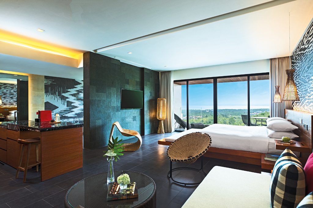 NIT - Renaissance - Suite_Executive_Wide_9589