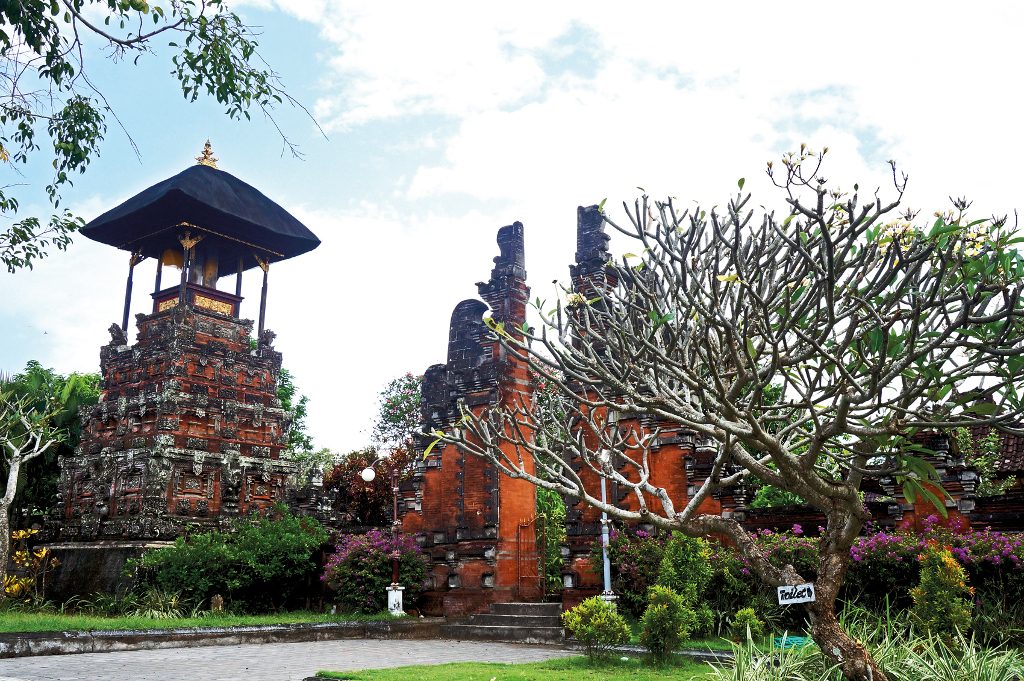 Pura Rambut Siwi : The Temple That Grew from Hair - NOW! Bali
