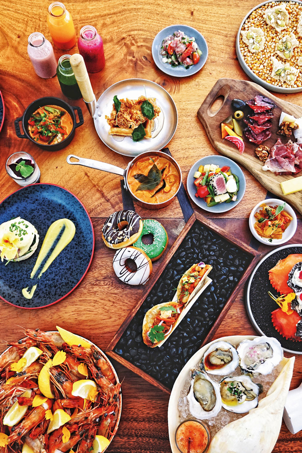 w-Sunday-Brunch-at-Fire