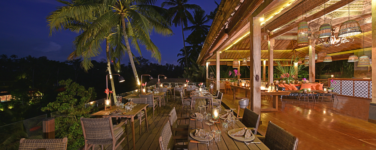 Jungle FIsh Restaurant Ubud Night