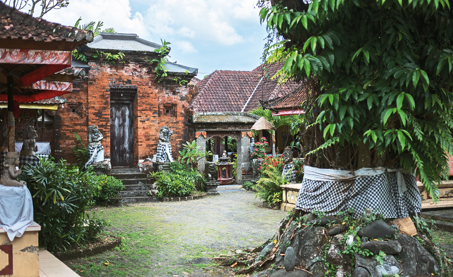 Puri Anyar Kerambitan's Jabah Tengah