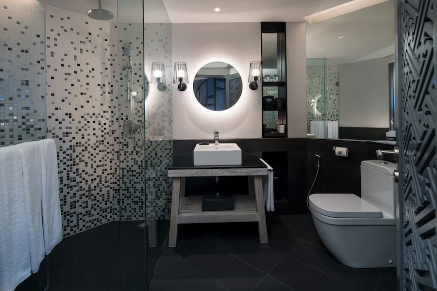 Hard Rock Hotel Bali Deluxe Premium Bathroom