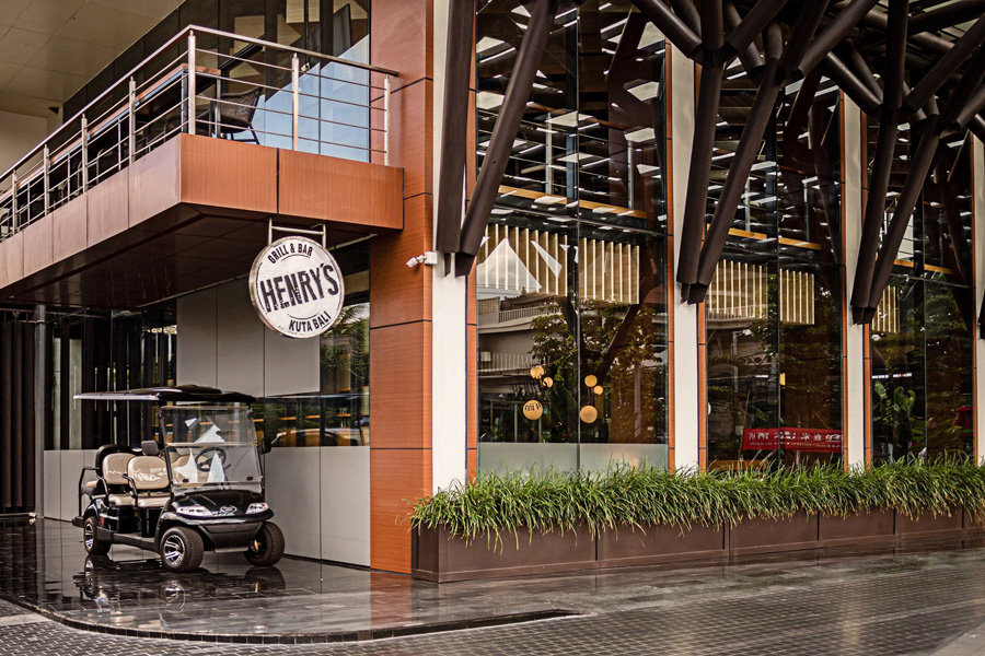 Henry's Grill & Bar Launches Brand New Menu 11