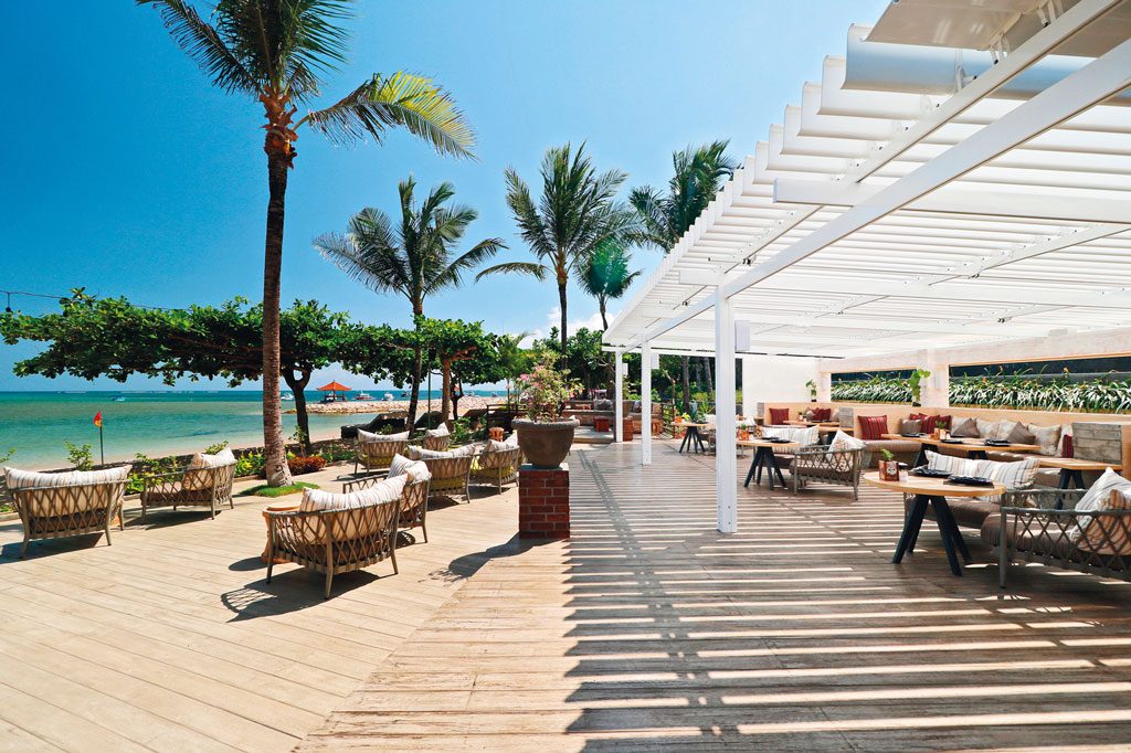 Fairmont Sanur Unveils Their Pier 8 Beachfront Bar - NOW! Bali