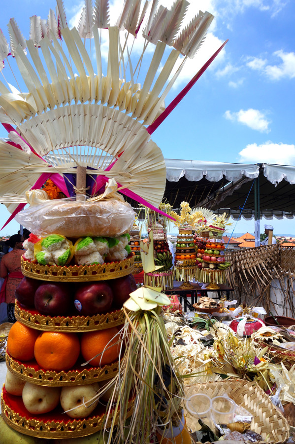 Hari Raya Kuningan Bali Ceremony