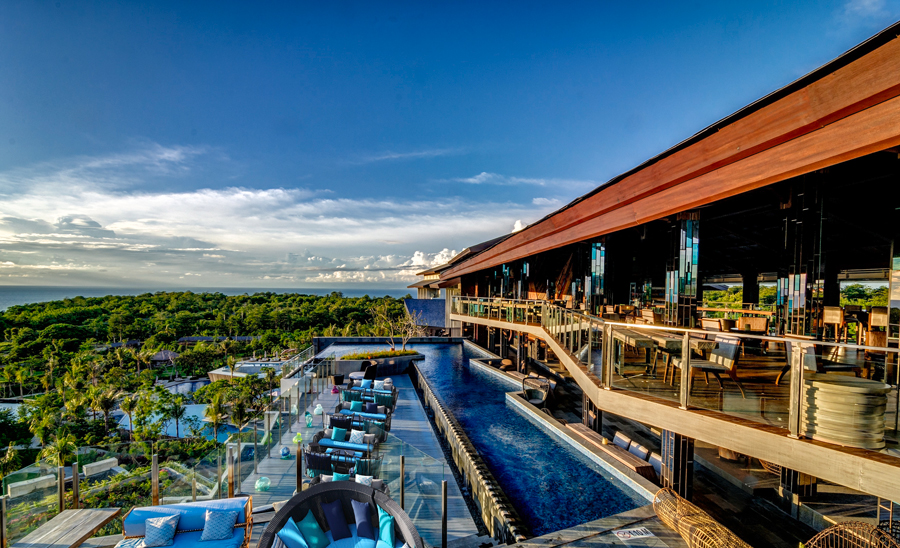 UNIQUE Rooftop Bar & Restaurant 7