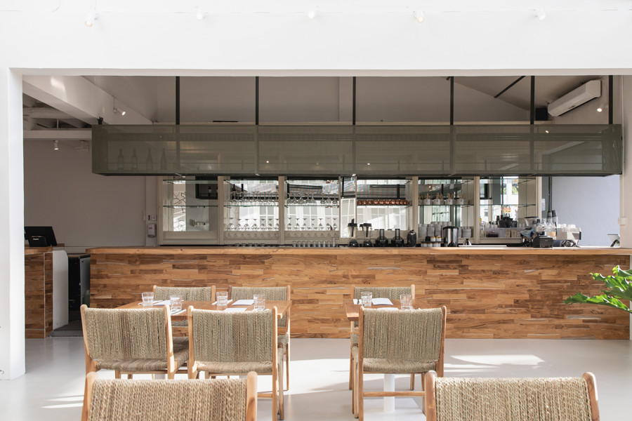 fika in Bali seminyak cafe
