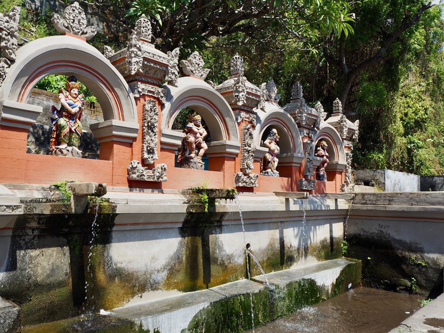 Horse Baths, Tejakula Bali (1)