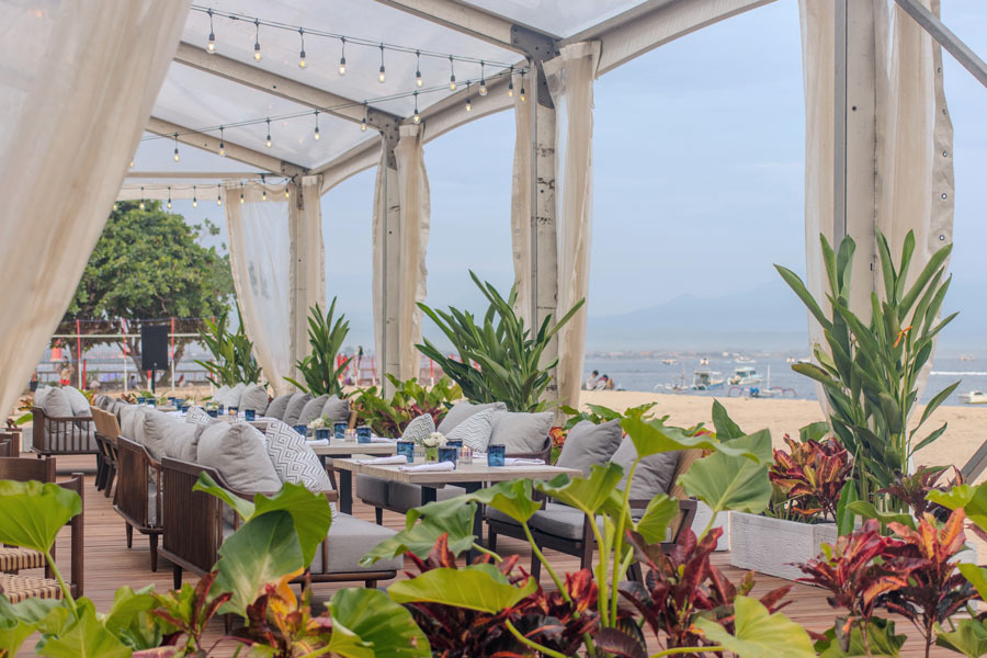 Best-Restaurants-in-Sanur-Ares-Bali Beach Hotel
