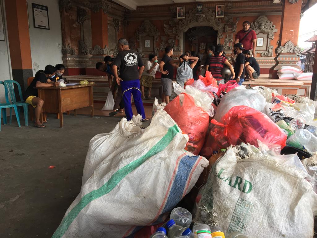 Plastic Exchange The ‘Plastic for Rice’ Movement Grows NOW! Bali