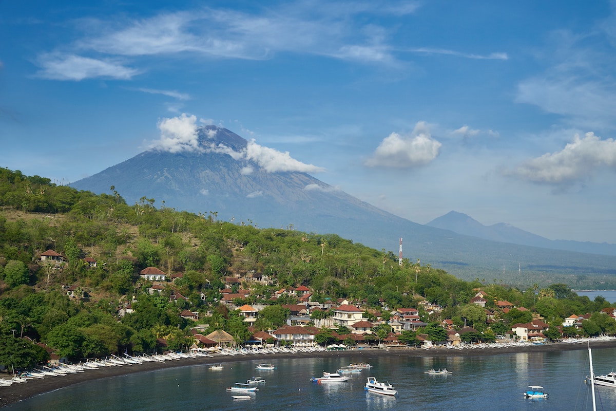 Jemeluk-Bay-East-Bali-Amed