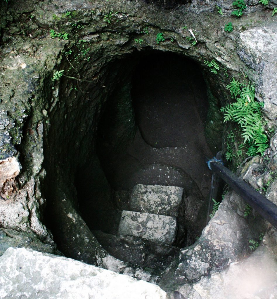 Gala Gala Underground House Nusa Lembongan 3