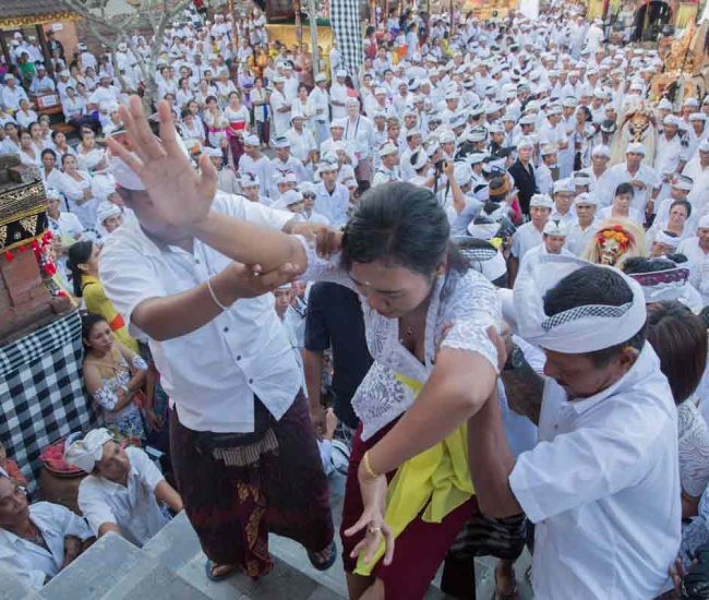 Balinese-Dance-Pengerebongan-Kesiman-Bali-Ida-Bagus-Putra-Adnyana-2