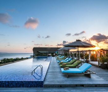 Rooftop-Pool-Sunset Mamaka