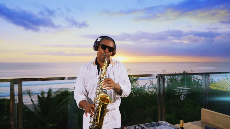 Sax