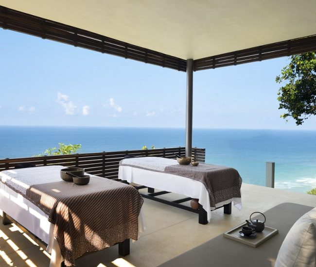 Cliff Edge Spa Cabana 2