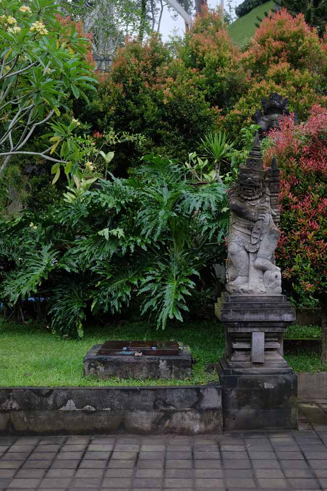 Pura-Tirta-Empul-Temple-Holy-Spring-Bali-1