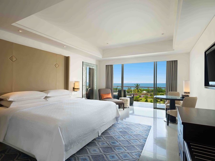 Deluxe Ocean Facing Room