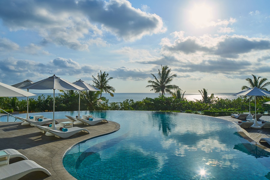 Sheraton Bali Kuta Resort - pool by daytime
