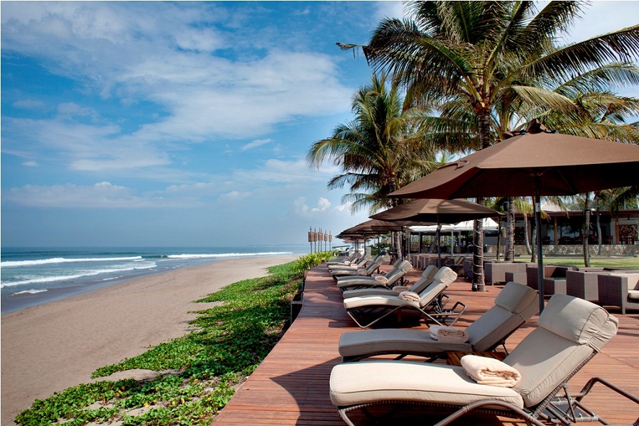 09 The Samaya Seminyak The Beach Deck