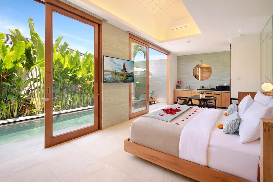 Astera Villa Seminyak - Bedroom 2