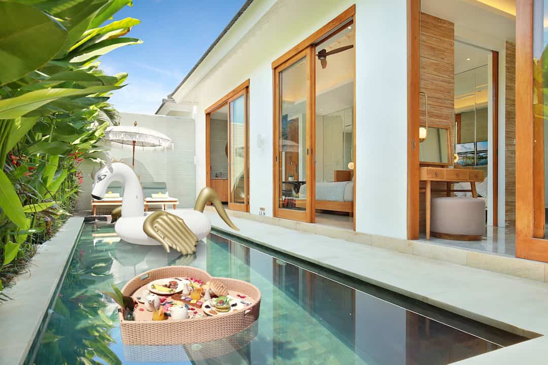 Floating Breakfast