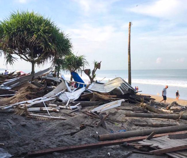 Echo Beach Destruction Thumb