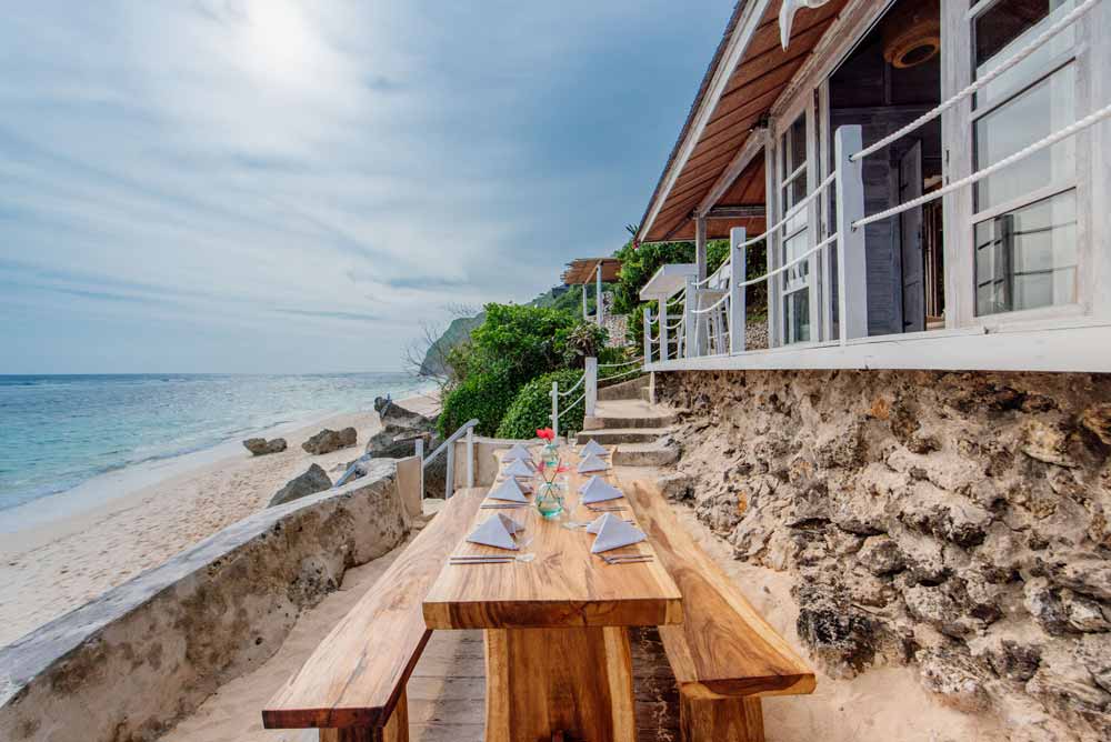 Le-Club-22-Karma-Beach-Bali-Uluwatu-4