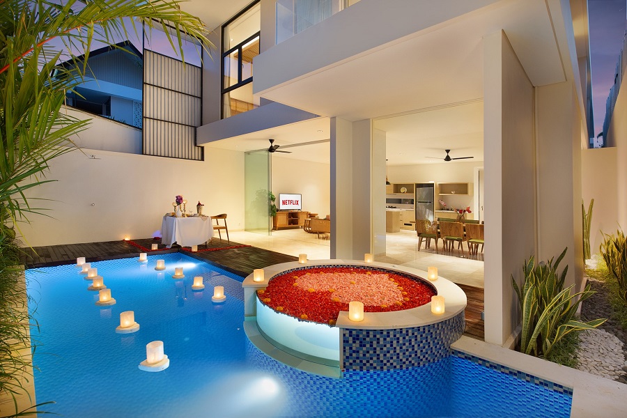 (2-3 Bedroom Jacuzzi)