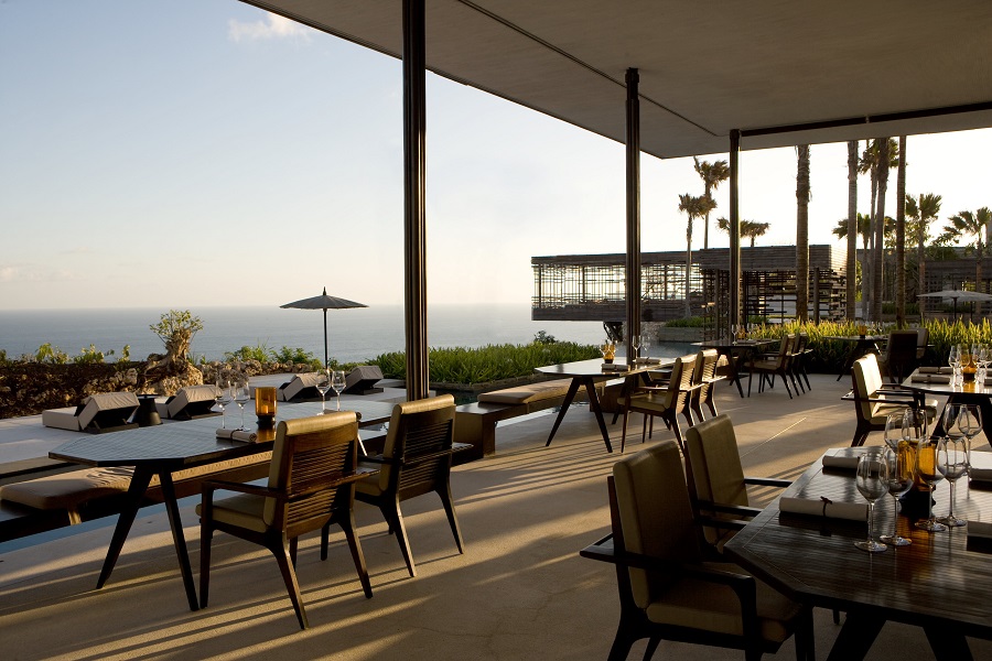 Alila-Villas-Uluwatu-Villa-Maria-Dinner-CIRE-1