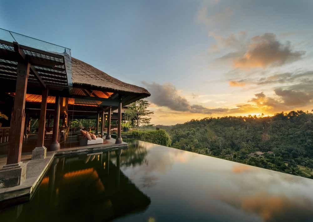 Best-Cocktails-Bars-in-Ubud---Ambar-Mandapa-1