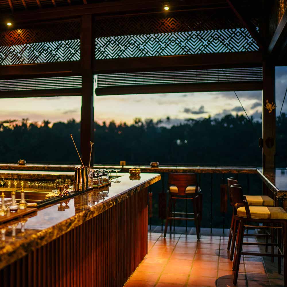 Best-Cocktails-Bars-in-Ubud---Ambar-Mandapa-1