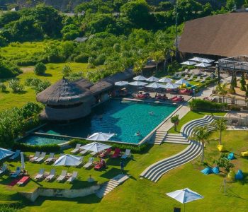 Roosterfish Beach Club