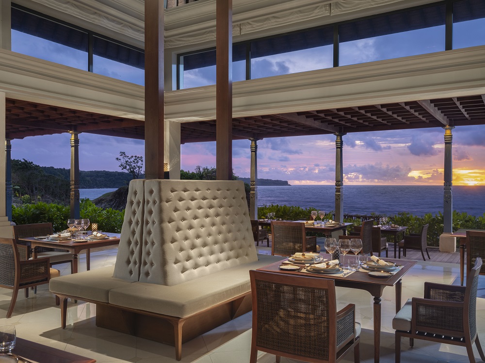 Jumeirah-Bali-Ocean-View-Dining