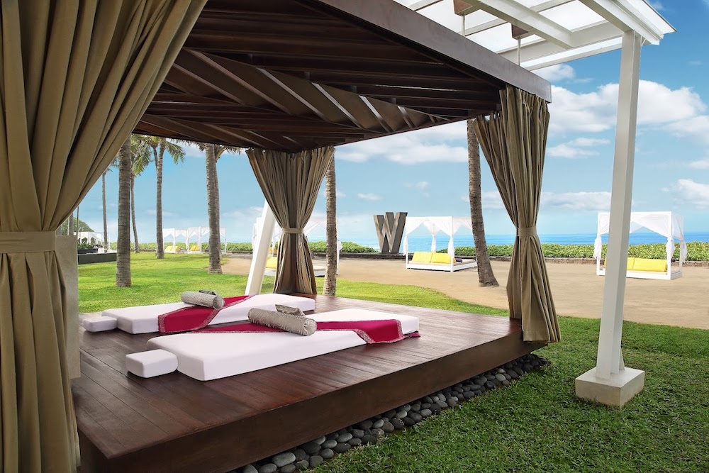 Couples-Spa-in-Bali-Romantic-Treatment-Away Spa W Seminyak
