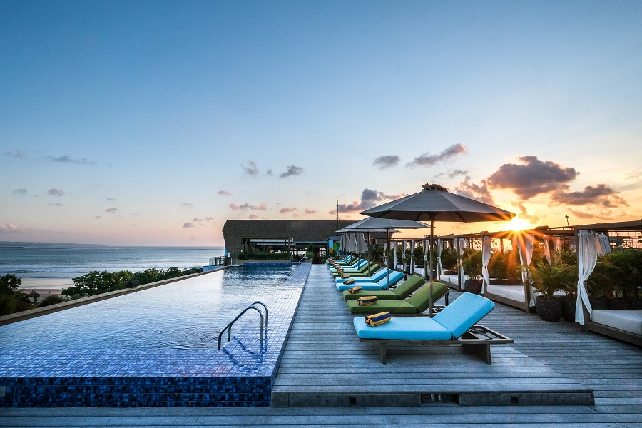Mamaka Rooftop Pool Sunset Version 2